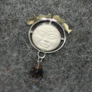 Moonface pin / broche